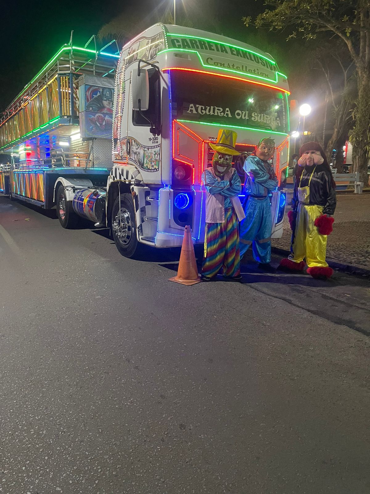 Ao chegar em Cruzeiro do Sul, Carreta da Alegria é multada e